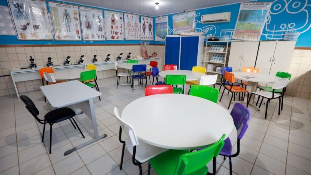 Bahia Destaca-se com Quarto Lugar em Matrículas em Tempo Integral no Brasil