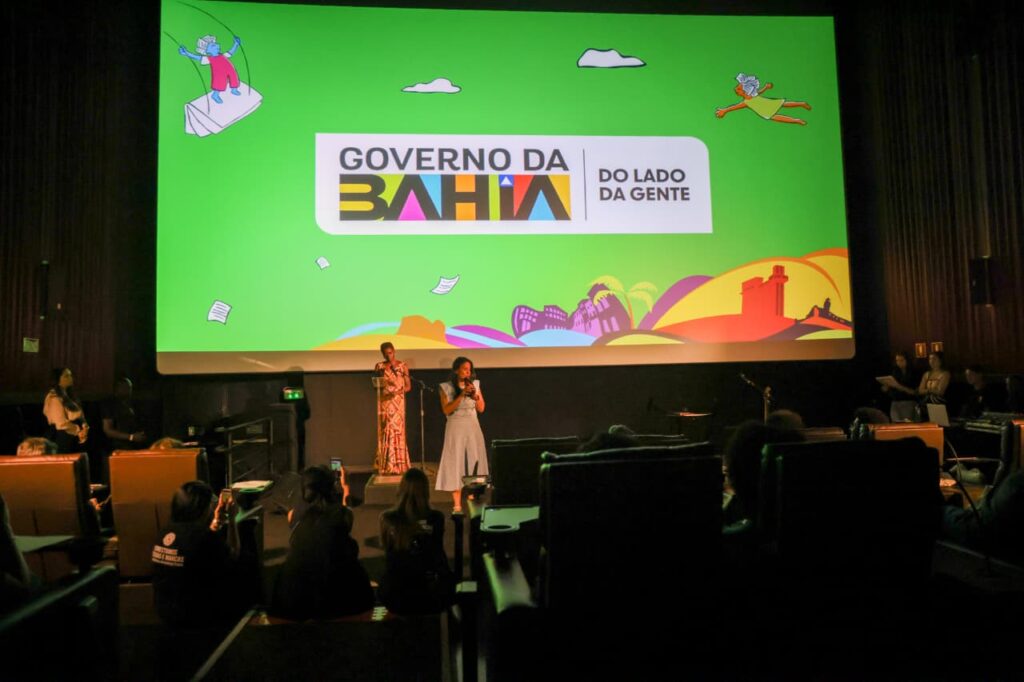 Bienal do Livro Bahia 2026: 15 mil vales-livros para estudantes e professores