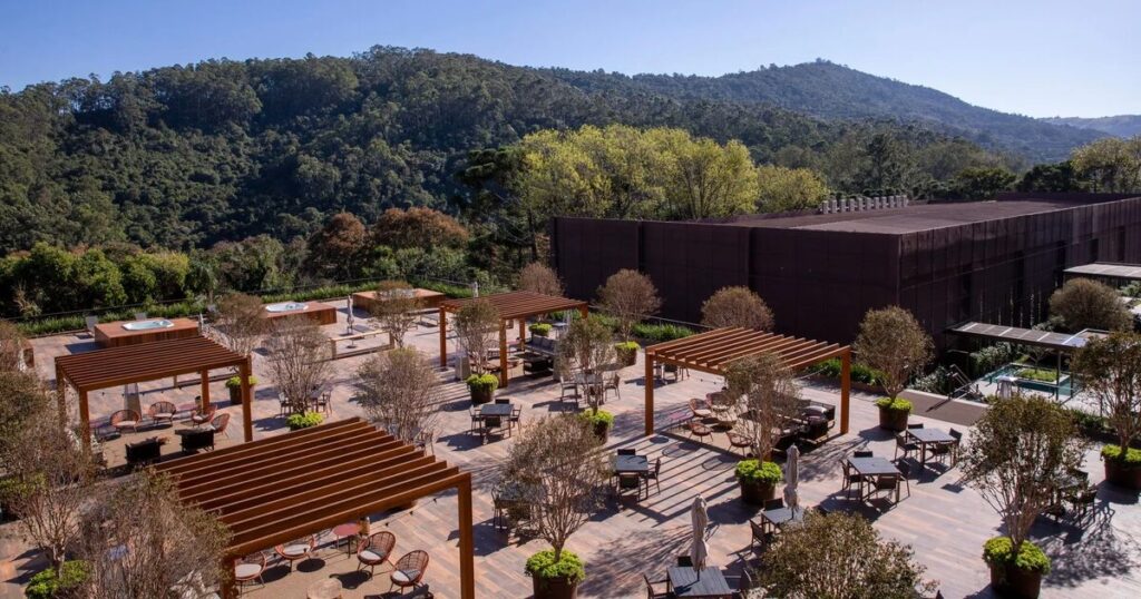 Cacau Show: de chocolates a resorts, o caminho para R$ 20 bilhões em vendas Cacau Show: de chocolates a resorts, o caminho para R$ 20 bilhões em vendas