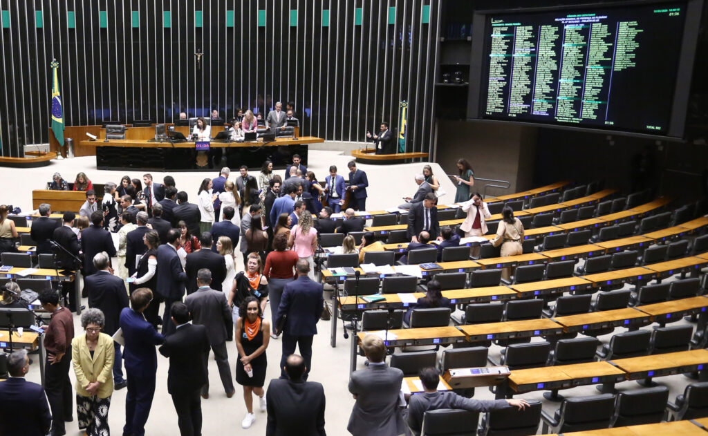 Câmara Aprova Transferência Simbólica da Capital para Salvador no 2 de Julho