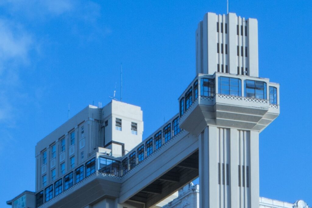 Escritor Baiano Clama por Ação da Prefeitura em Relação ao Elevador Lacerda Escritor Baiano Clama por Ação da Prefeitura em Relação ao Elevador Lacerda