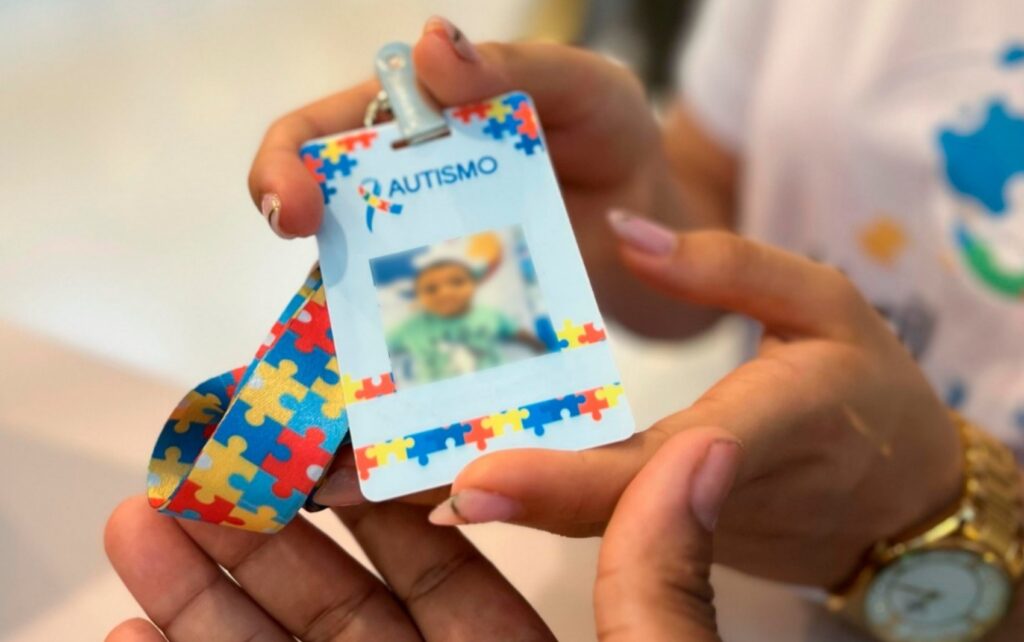 Feira de Santana: 200 Crachás Gratuitos para Pessoas com TEA no Dia Mundial do Autismo Feira de Santana: 200 Crachás Gratuitos para Pessoas com TEA no Dia Mundial do Autismo