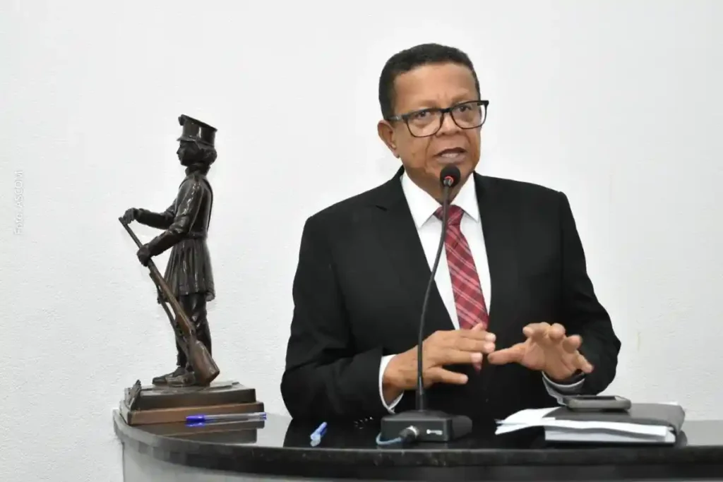 Feira de Santana: Ampliação da frota de ônibus e melhorias no Mercado de Arte Popular