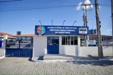 Governo do Estado Inaugura Novas Escolas em Capela do Alto Alegre e Ruy Barbosa Governo do Estado Inaugura Novas Escolas em Capela do Alto Alegre e Ruy Barbosa