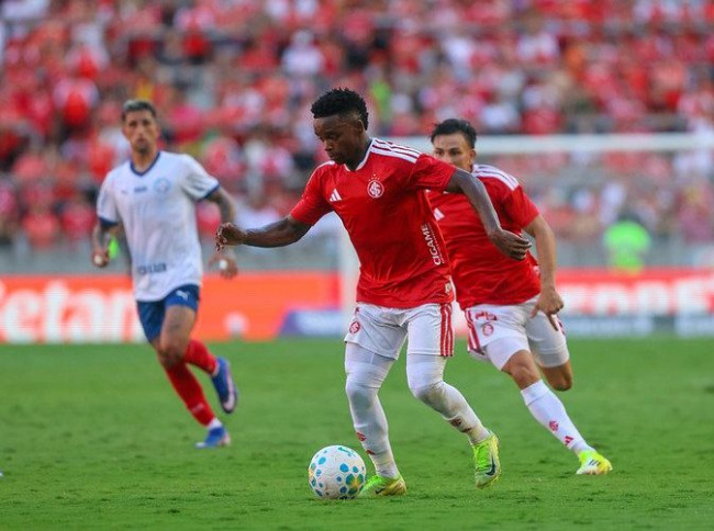 Inter Cai Para a Lanterna do Brasileirão Após Derrota em Casa para o Bahia Inter Cai Para a Lanterna do Brasileirão Após Derrota em Casa para o Bahia