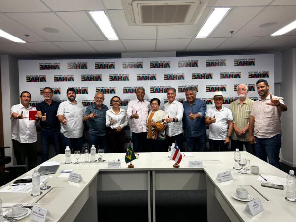 Jerônimo Rodrigues Convoca Reunião com a Bancada do PT em Salvador