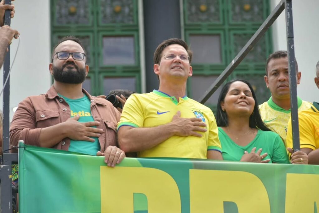 João Roma Critica Governo Petista e Defende Bolsonaro em Ato no Farol da Barra João Roma Critica Governo Petista e Defende Bolsonaro em Ato no Farol da Barra