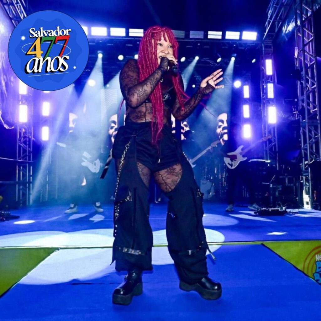 Larissa Luz Honra Gilberto Gil em Show Gratuito em Salvador