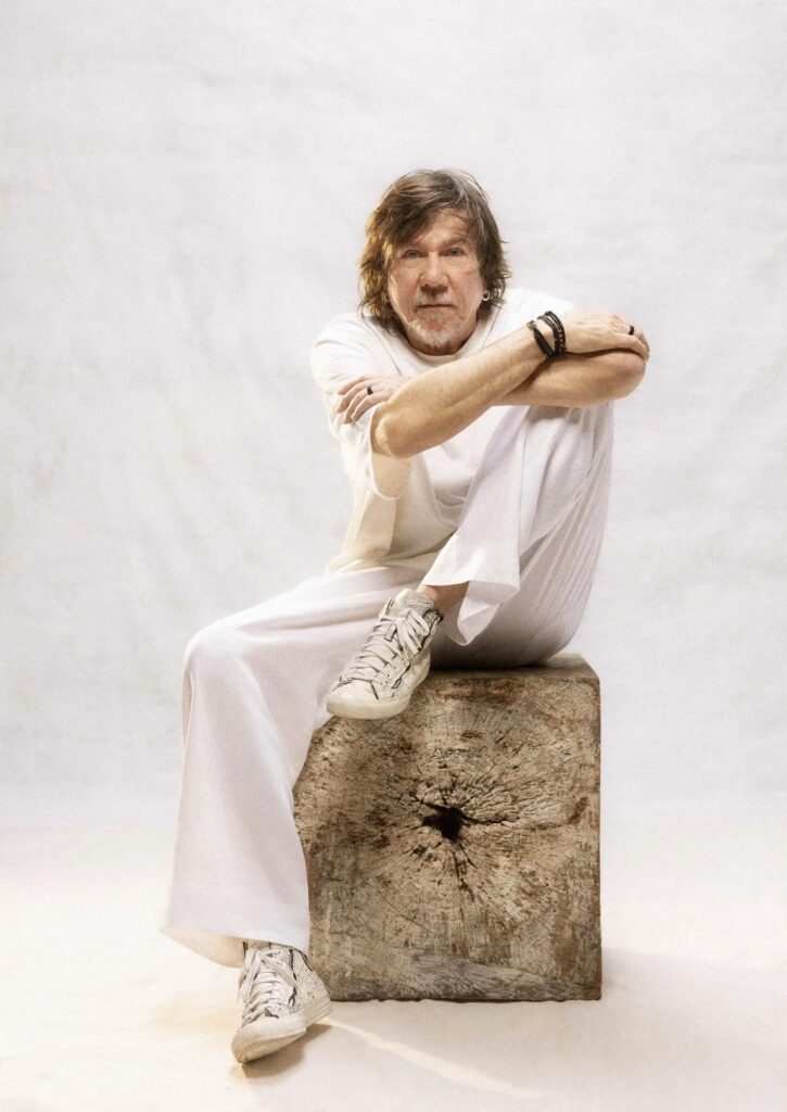 Lenine Leva a Turnê 'Eita' pelo Brasil e Argentina de Maio a Setembro