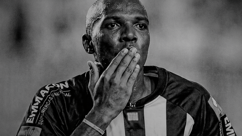 Morre Reinaldo Aleluia, ex-jogador do Bahia e Ceará, aos 53 anos