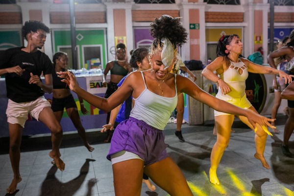 Programação Cultural Gratuita no Pelourinho: Descubra as Atrações Imperdíveis Programação Cultural Gratuita no Pelourinho: Descubra as Atrações Imperdíveis