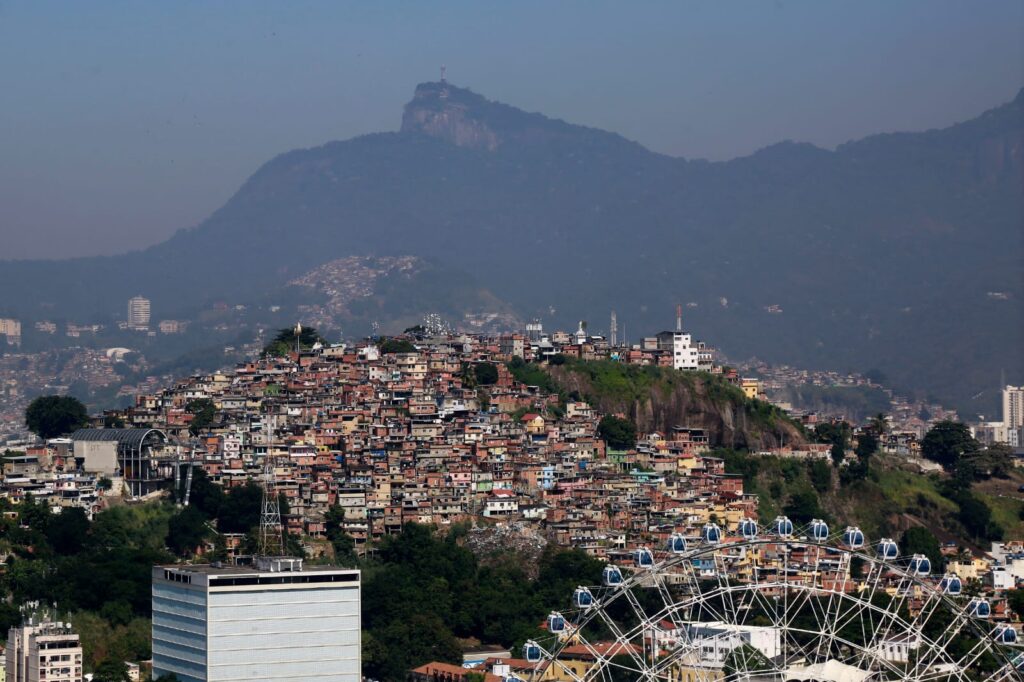 Projeto Inovatur Foca no Turismo de Favela e Inicia Nova Fase no Rio de Janeiro