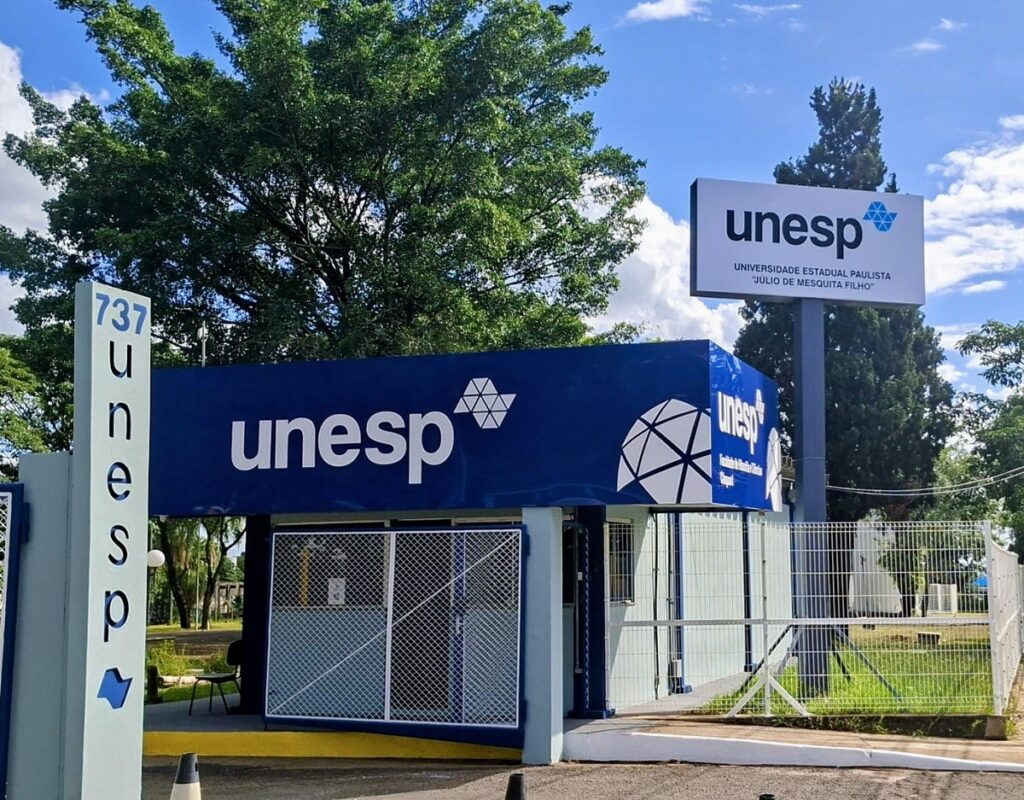 Uso de IA na Educação: O que Universidades Permitem e Proíbem