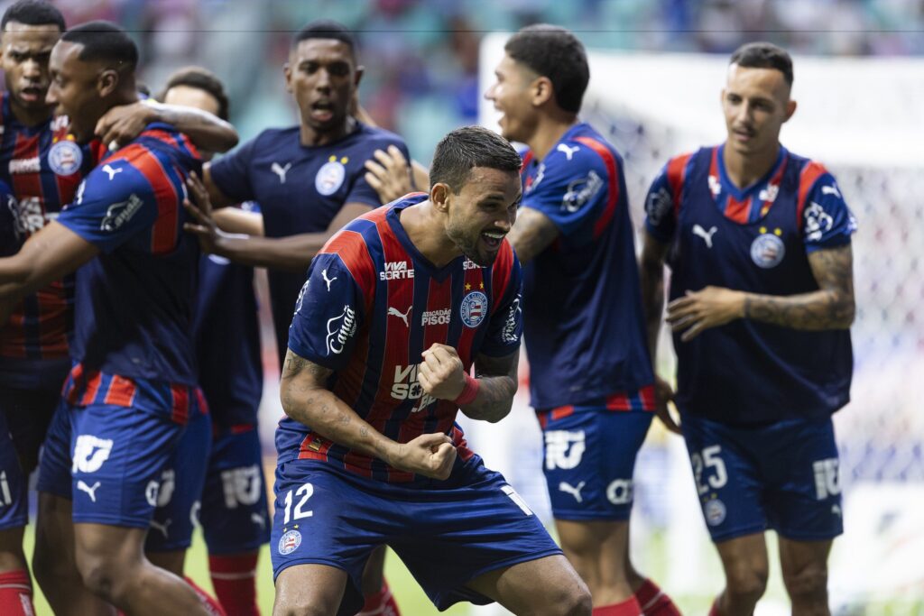 Willian José ultrapassa Everaldo e se destaca como artilheiro na Arena Fonte Nova Willian José ultrapassa Everaldo e se destaca como artilheiro na Arena Fonte Nova