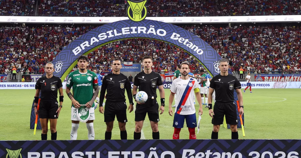 Análise do Gol Polêmico do Palmeiras Contra o Bahia: Irregular ou Válido?