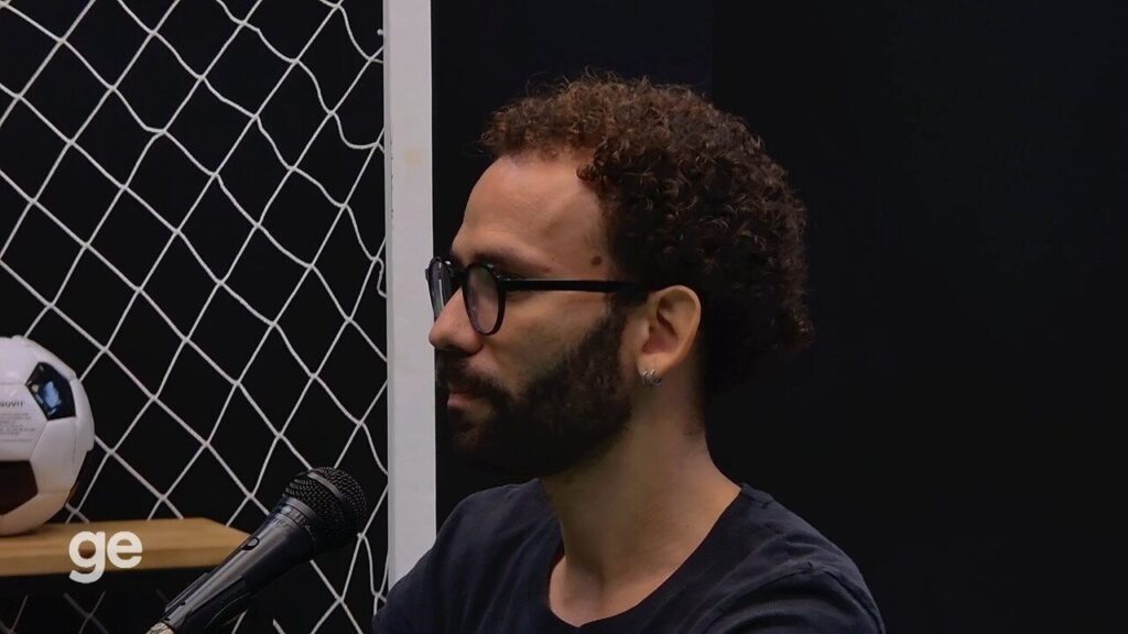 Bahia Brilha no Jogo Aéreo: David Duarte se Destaca como Zagueiro Artilheiro Bahia Brilha no Jogo Aéreo: David Duarte se Destaca como Zagueiro Artilheiro