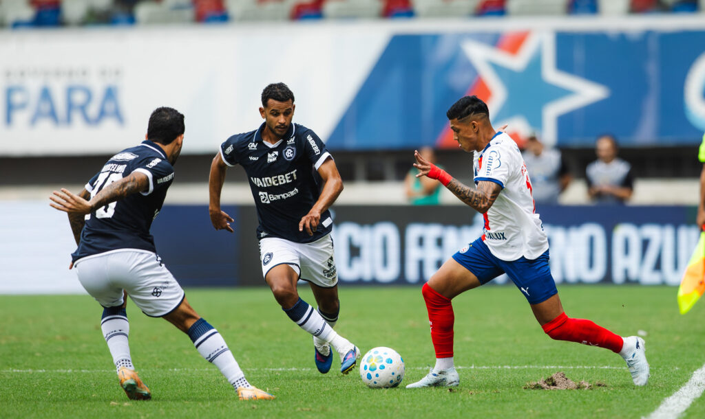 Bahia e Remo se enfrentam: onde assistir, escalações e mais detalhes do jogo