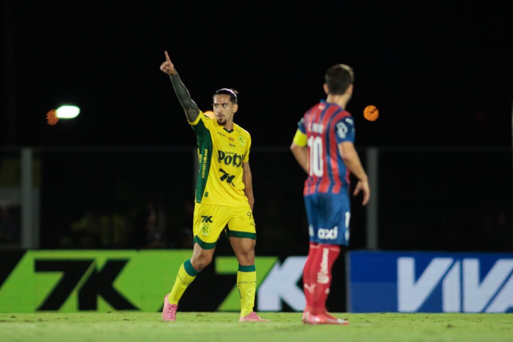 Bahia Enfrenta Mirassol Após Derrota Histórica de Rogério Ceni como Técnico Bahia Enfrenta Mirassol Após Derrota Histórica de Rogério Ceni como Técnico
