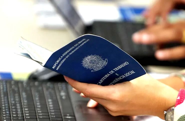 Bahia Gera Quase 7 Mil Empregos em Fevereiro e Lidera Crescimento no Nordeste Bahia Gera Quase 7 Mil Empregos em Fevereiro e Lidera Crescimento no Nordeste