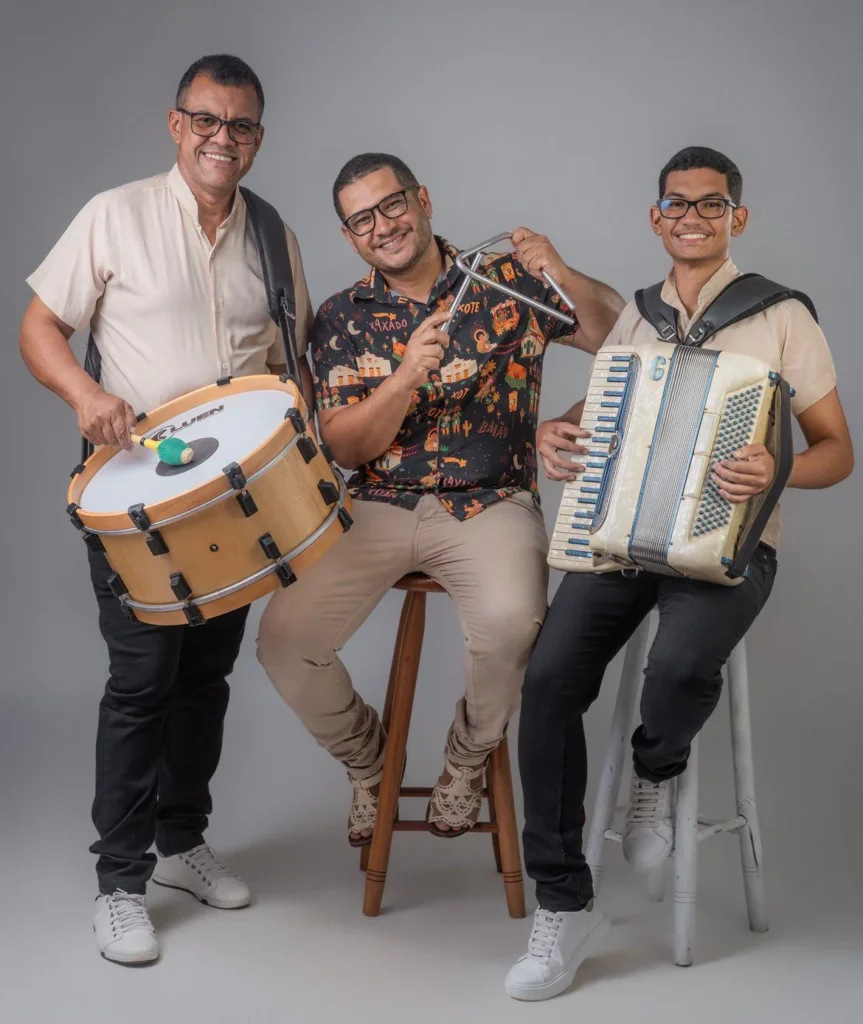 Banda Tio Mané Lança Single "Forró Bem Safadinho" em Parceria com Trio Nordestino