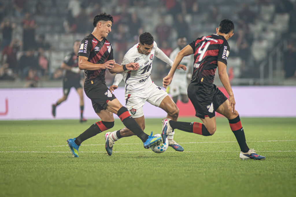 Derrota do Vitória e suas Implicações no Campeonato Brasileiro