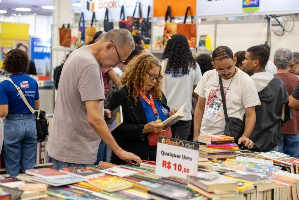 Descubra a Programação Imperdível da Bienal do Livro Bahia 2026 Neste Sábado