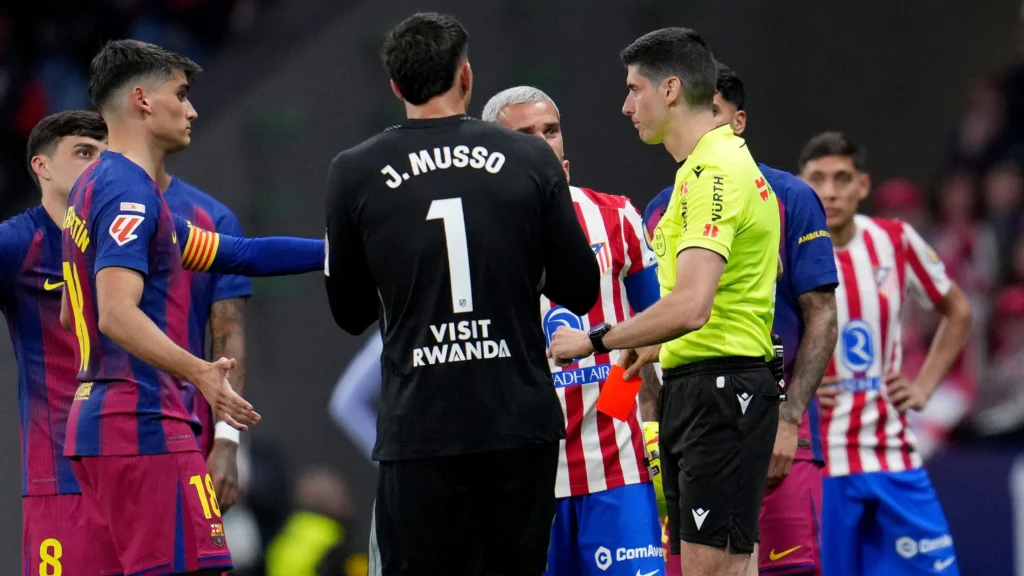 Elogios à Arbitragem e Tecnologia de Vídeo na Partida Entre Barcelona e Atlético de Madrid Elogios à Arbitragem e Tecnologia de Vídeo na Partida Entre Barcelona e Atlético de Madrid