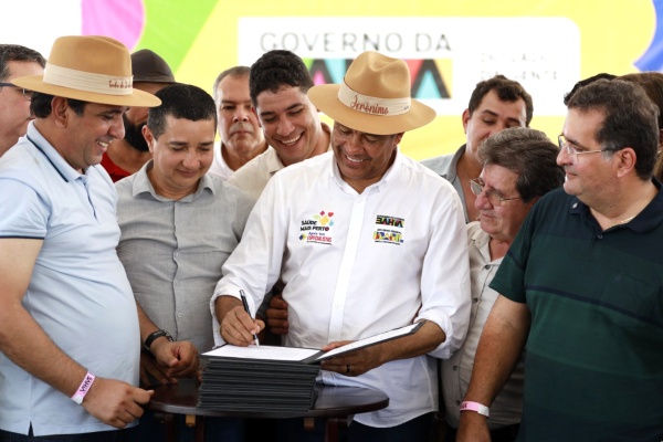 Governo da Bahia Anuncia R$ 48 Milhões em Investimentos em Obras e Serviços