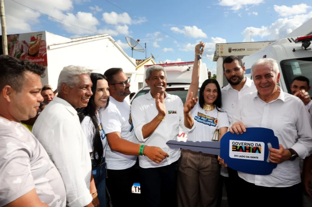 Governo da Bahia Investe em Infraestrutura e Educação em Ipecaetá