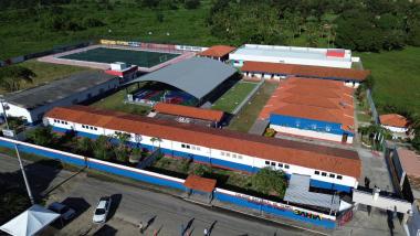 Governo do Estado Impulsiona Educação com Modernização do Colégio Estadual do Conde