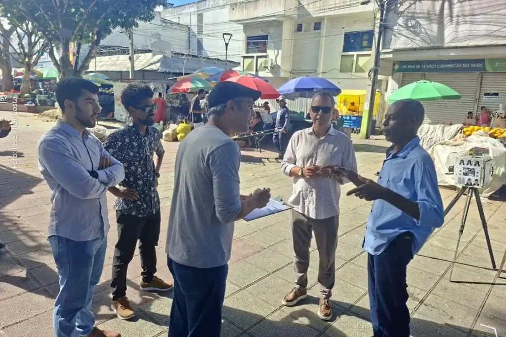 Governo Ronaldo Propõe Quiosques para Fotógrafos Lambe-Lambe na Praça Bernardino Bahia Governo Ronaldo Propõe Quiosques para Fotógrafos Lambe-Lambe na Praça Bernardino Bahia