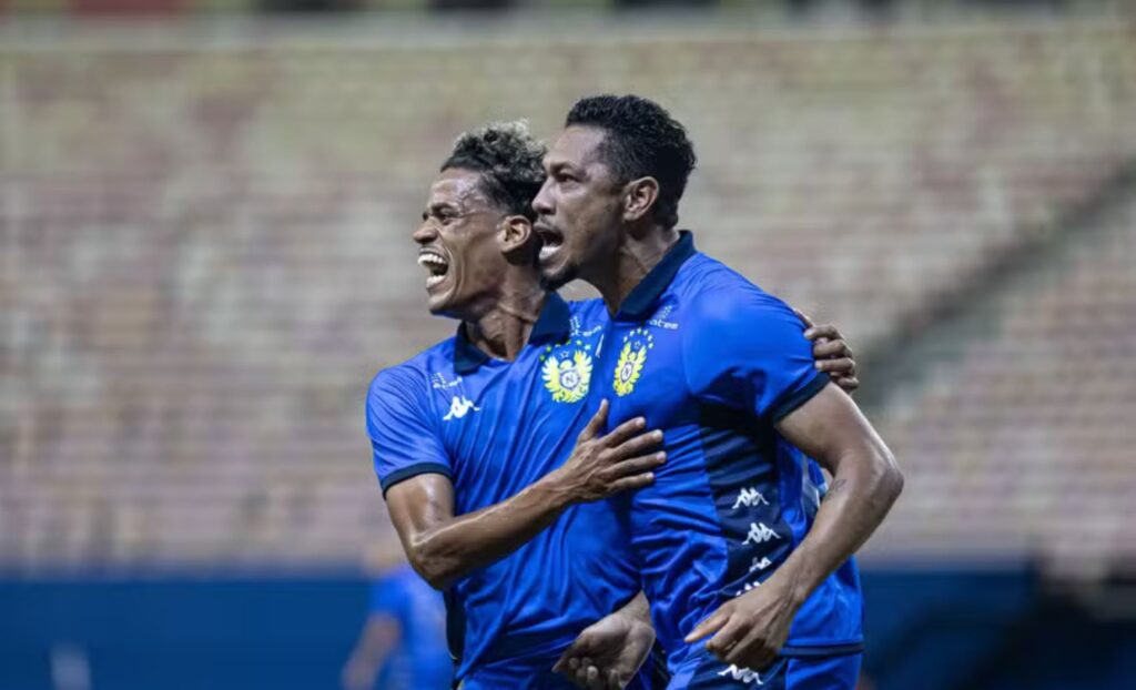 Hernane Brocador brilha em goleada histórica do Nacional-AM por 7 a 0 Hernane Brocador brilha em goleada histórica do Nacional-AM por 7 a 0