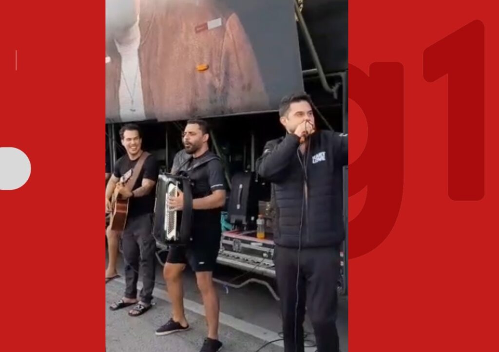 Kart Love Realiza Show Imprevisto na BR-324 Durante Engarrafamento