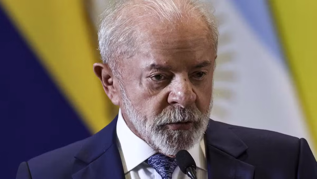 Lula Reitera Compromisso em Impedir Efeitos da Guerra no Preço dos Combustíveis Lula Reitera Compromisso em Impedir Efeitos da Guerra no Preço dos Combustíveis