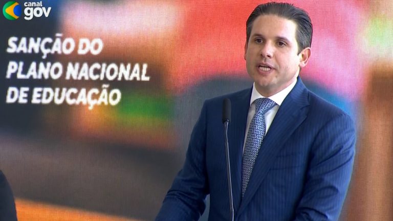 Motta Enfatiza a Importância da Câmara na Criação do Novo Plano Nacional de Educação