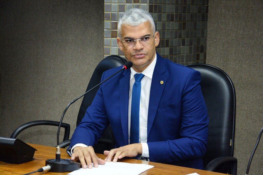 Pablo Roberto Redefine Foco Político e Prioriza Educação em Feira de Santana