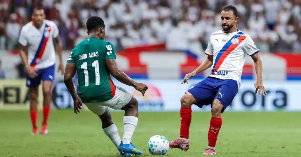 Palmeiras brilha com reforço colombiano: Torcedores rendem-se à atuação de Arias