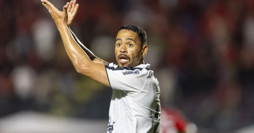 Remo vence Bahia por 3 a 1 e conquista vantagem na Copa do Brasil