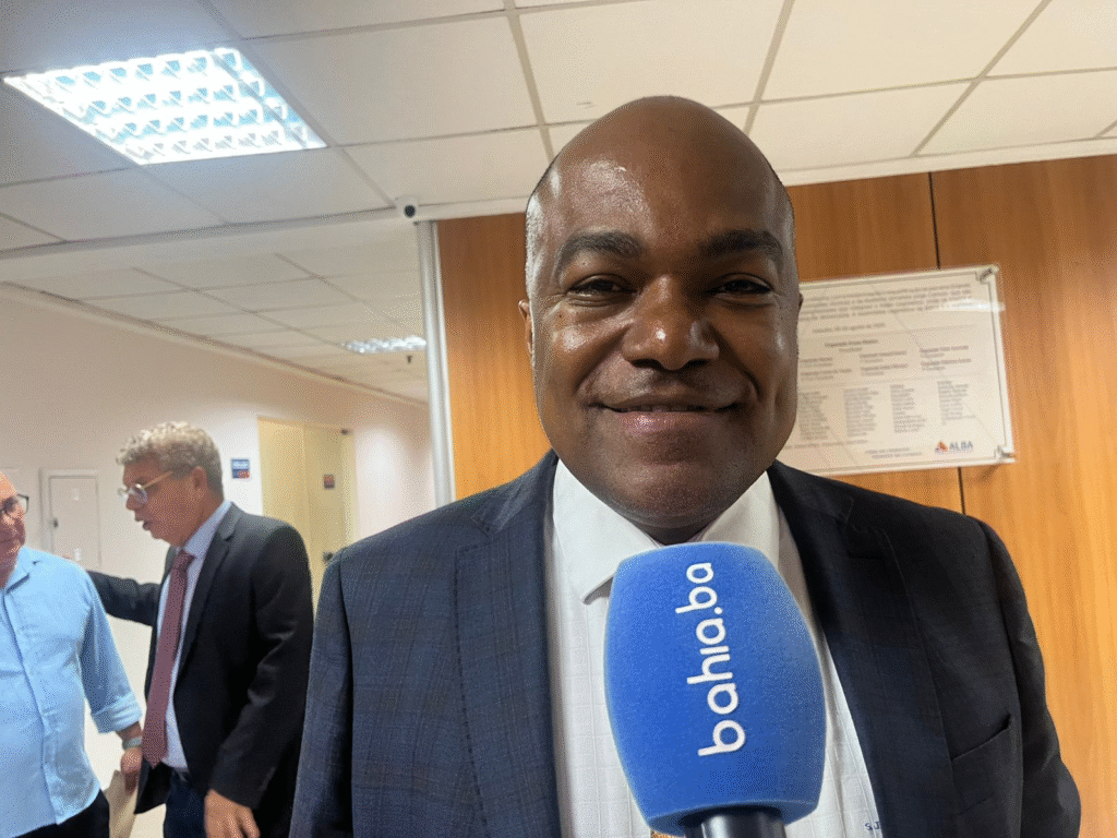 Samuel Junior Acalma Ânimos no PL Após Filiação: 'Estou Aqui para Somar'