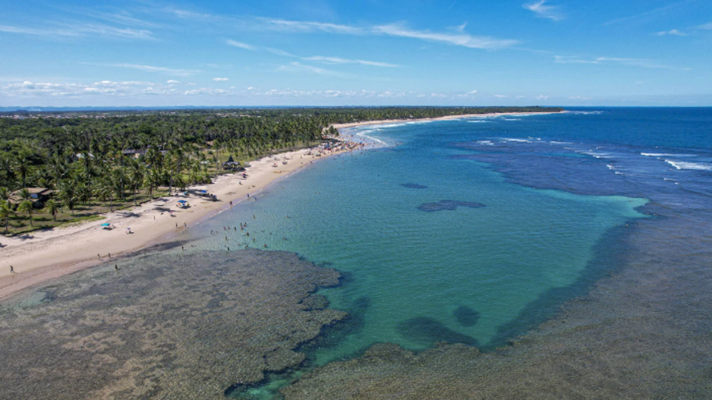 Tragédia na Praia: Assassinato em Taipú de Fora Choca a Bahia