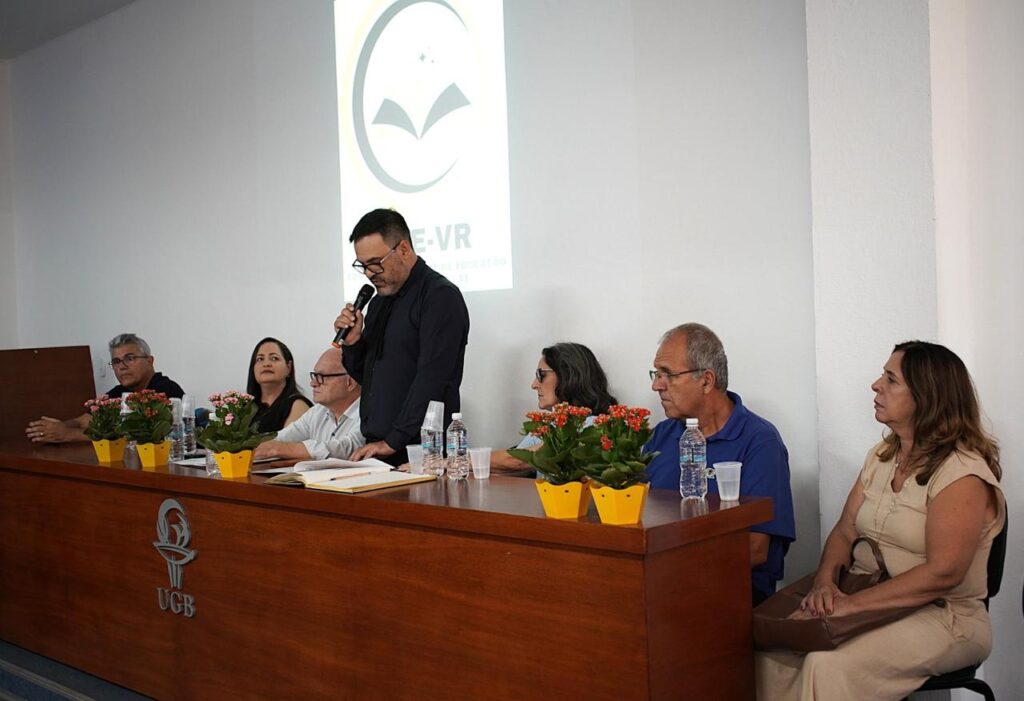 Volta Redonda: Novos Membros do Conselho Municipal de Educação Assumem | Participação Diversificada Volta Redonda: Novos Membros do Conselho Municipal de Educação Assumem | Participação Diversificada