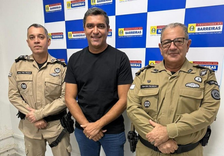 XIV Corrida de Tiradentes: Barreiras Incentiva o Esporte e a Solidariedade XIV Corrida de Tiradentes: Barreiras Incentiva o Esporte e a Solidariedade