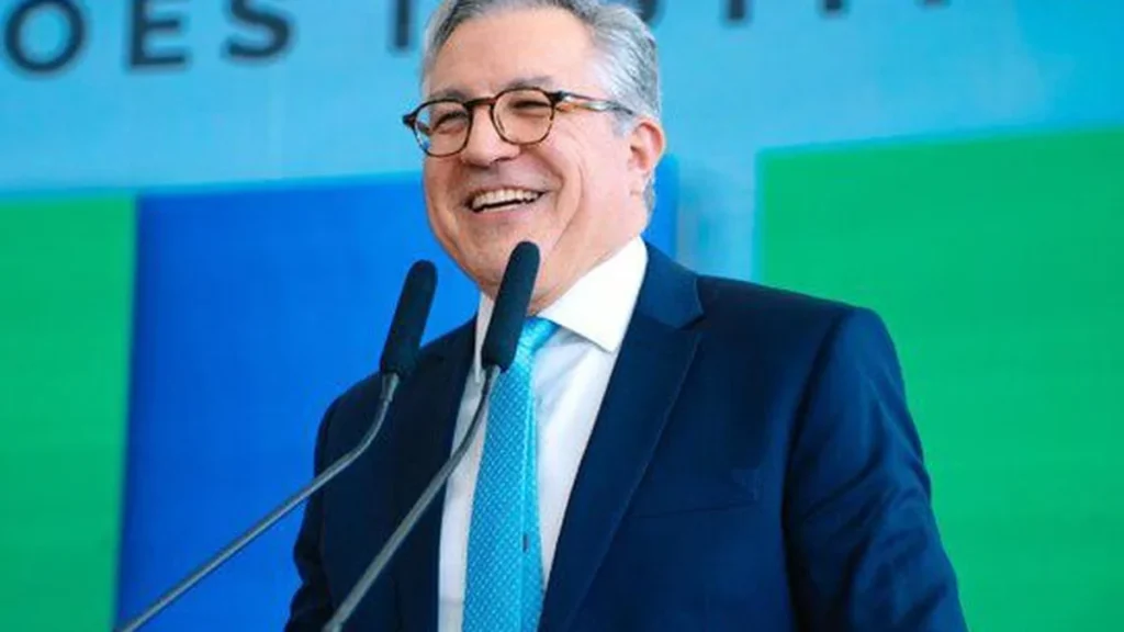 ALBA avalia conceder título de cidadão baiano ao ministro da Saúde Alexandre Padilha ALBA avalia conceder título de cidadão baiano ao ministro da Saúde Alexandre Padilha