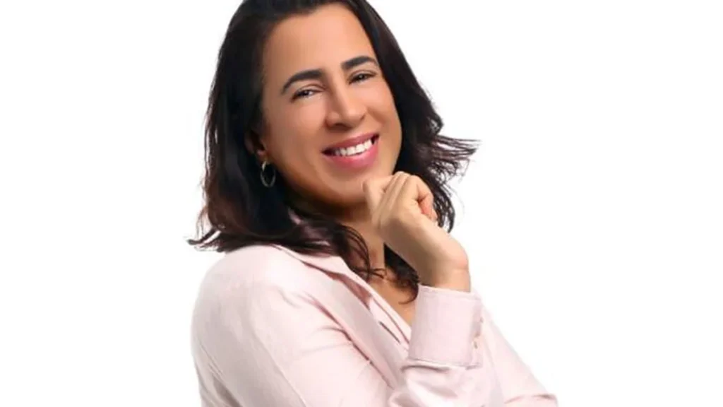 Coordenadora de Ilhéus Recebe Menção Honrosa da UFBA por Pesquisa sobre Educação Infantil e Cultura