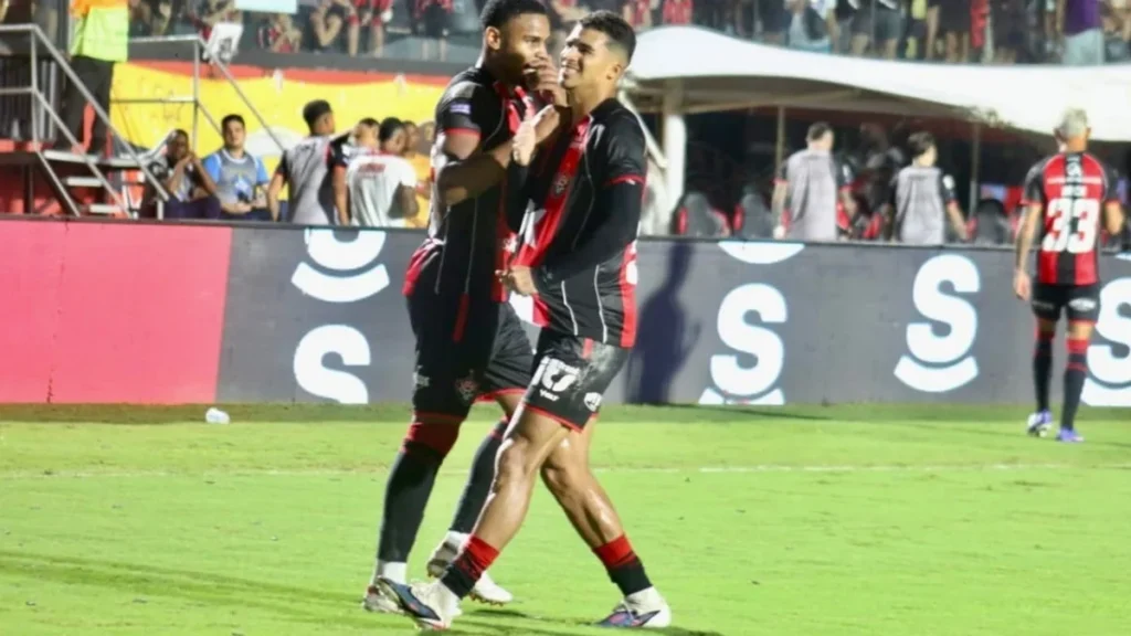 Vitória domina no Barradão: vitória sobre Internacional mantém invencibilidade em casa