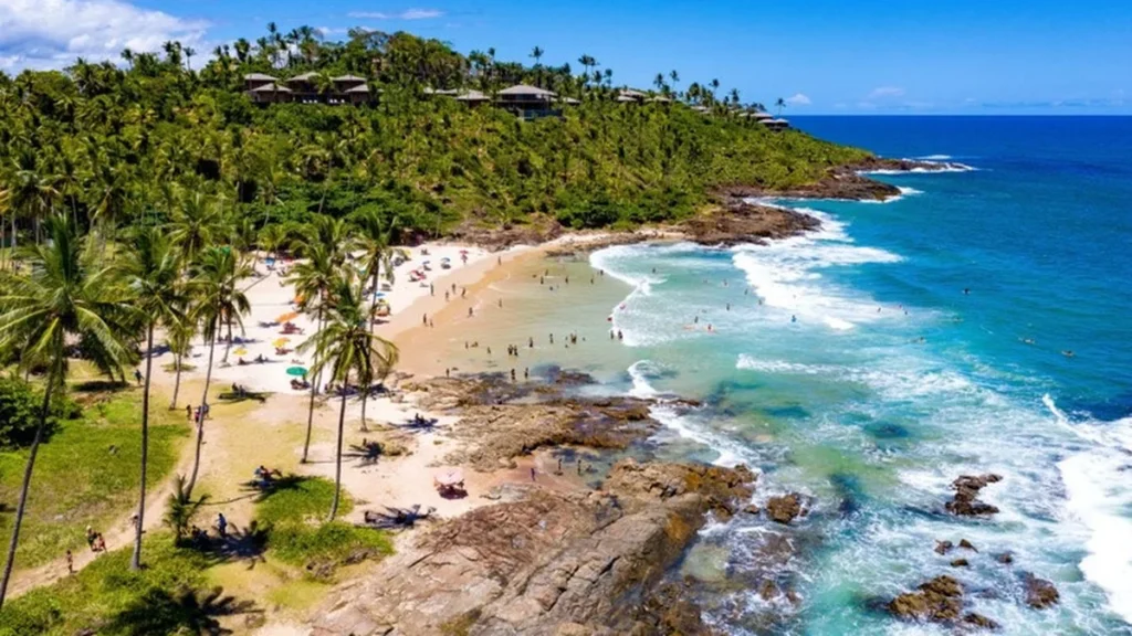 Bahia impulsiona turismo internacional com quase 100 mil visitantes em 4 meses