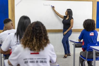 Bahia Convoca 159 Novos Professores para Fortalecer a Educação Básica