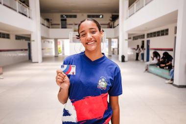 Bahia Realiza Dia D de Entrega do Bolsa Presença para Estudantes Vulneráveis