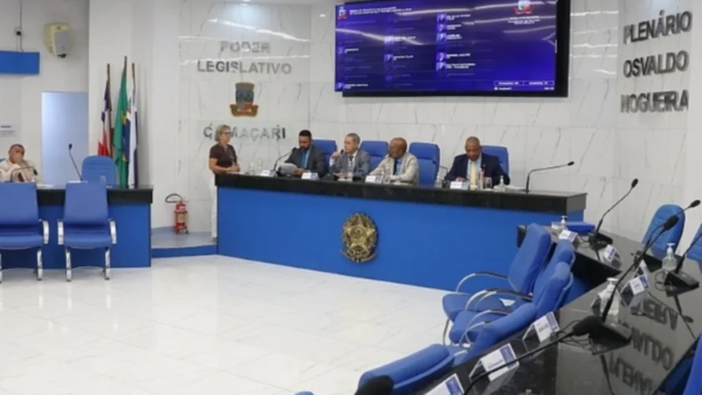Camaçari: Câmara trava avanço na saúde e põe em risco funcionamento da Policlínica