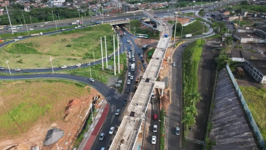 Obras do VLT na BR-324 em Salvador causam bloqueios a partir de 26 de maio